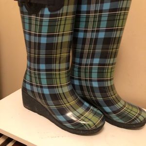 Blue plaid tall rain boots size 7 wedge heel